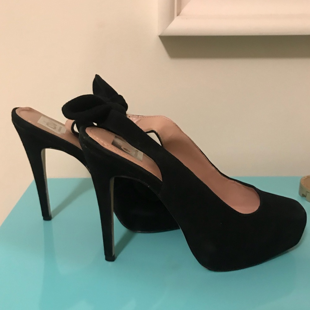 Dolce Vita Black Suede Heels